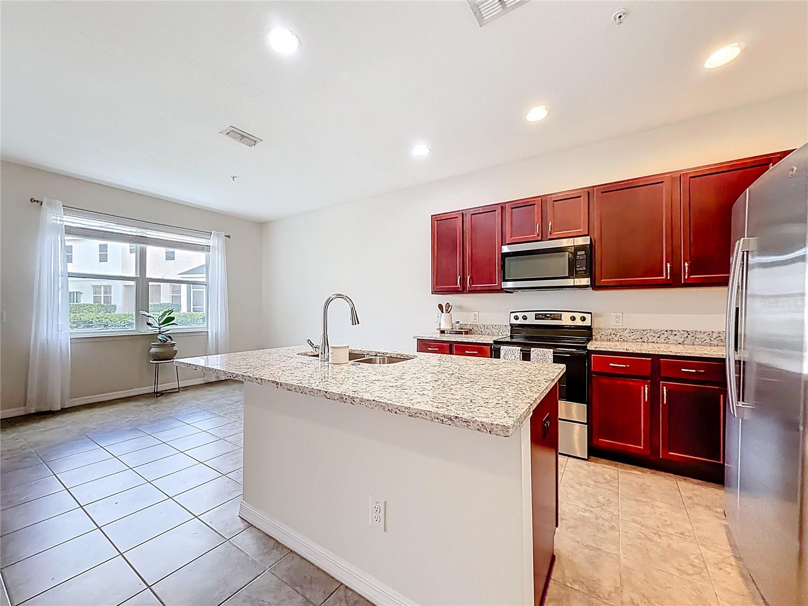 Image 14 of 72 For 661 Fortanini Circle