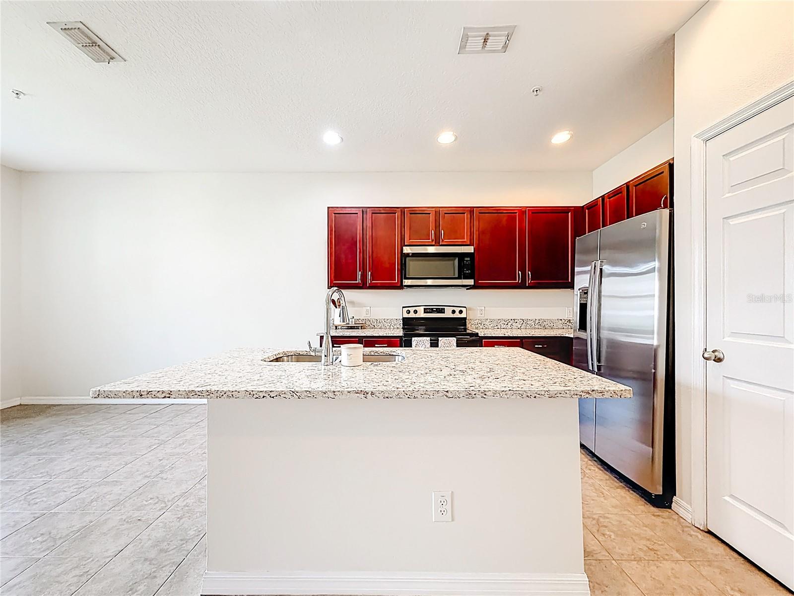 Image 15 of 72 For 661 Fortanini Circle