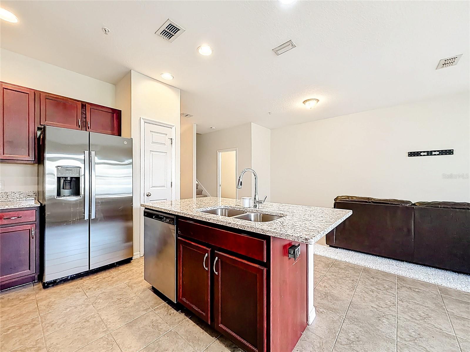 Image 17 of 72 For 661 Fortanini Circle