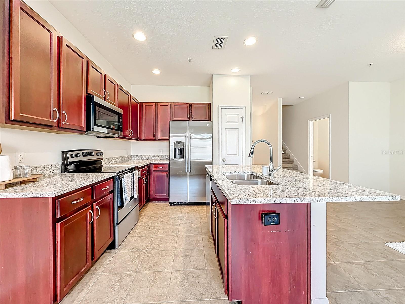 Image 18 of 72 For 661 Fortanini Circle