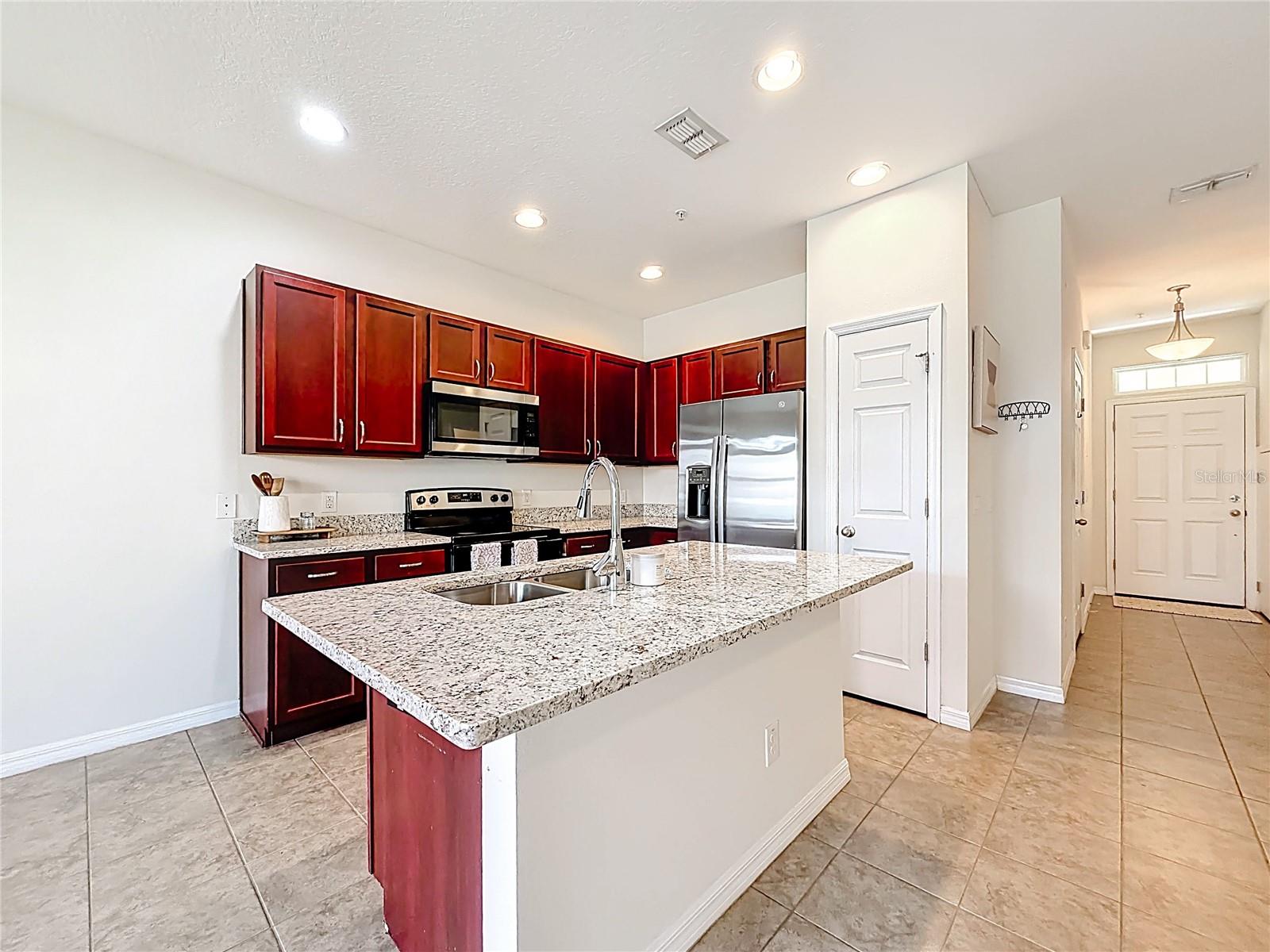 Image 19 of 72 For 661 Fortanini Circle