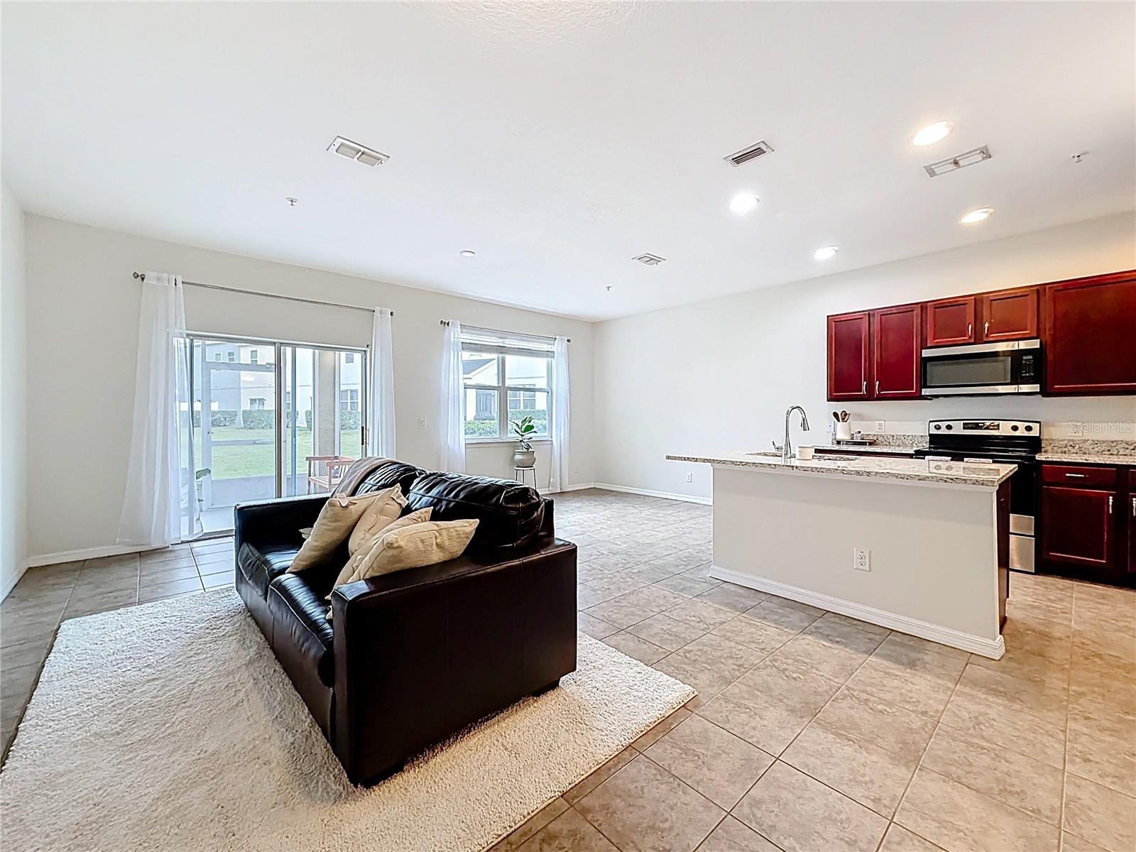 Image 26 of 72 For 661 Fortanini Circle