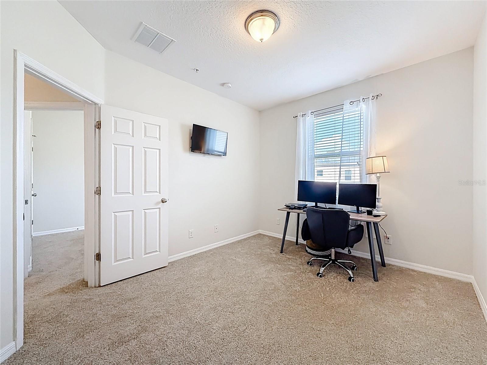 Image 29 of 72 For 661 Fortanini Circle