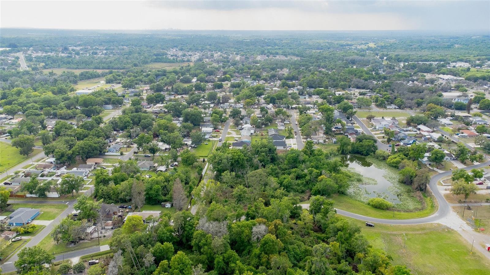 Listing photo id 1 for Seminole Lake Blvd