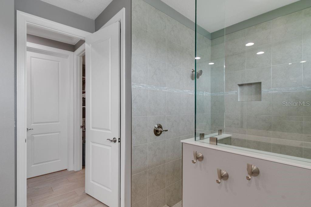 Image 16 of 25 For 5625 Arabella Lane