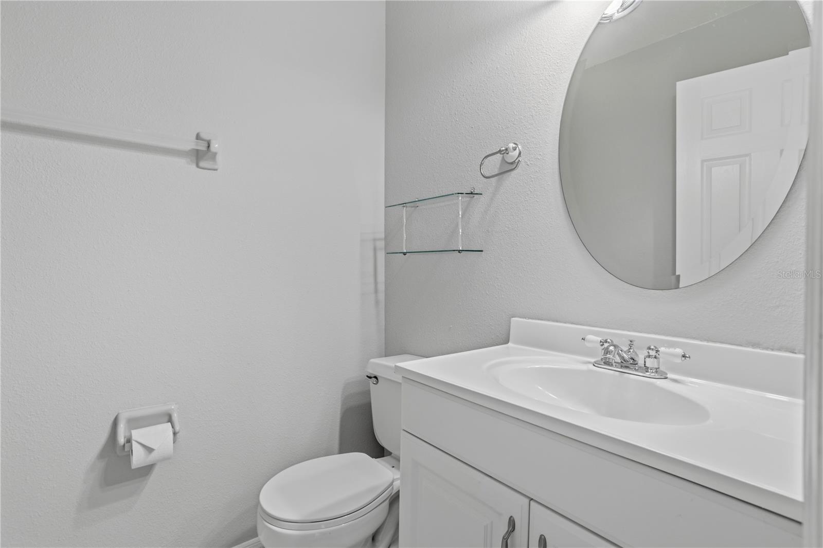 Image 29 of 51 For 353 Lakebreeze Circle