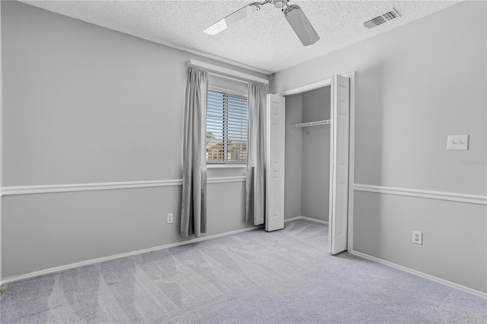 Image 39 of 51 For 353 Lakebreeze Circle