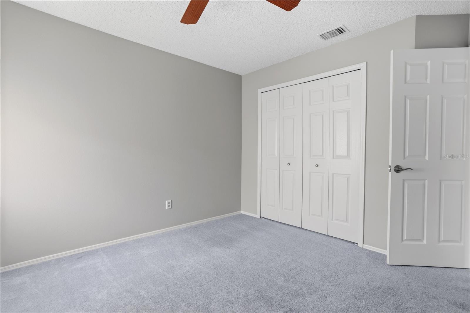 Image 45 of 51 For 353 Lakebreeze Circle