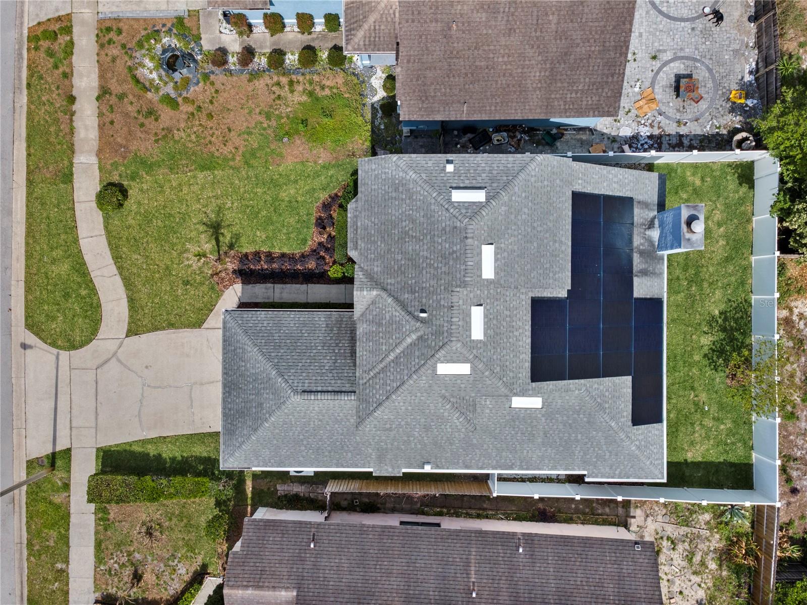 Image 9 of 51 For 353 Lakebreeze Circle