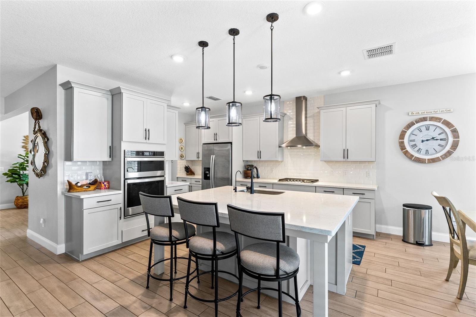 Image 12 of 39 For 705 Primrose Willow Way