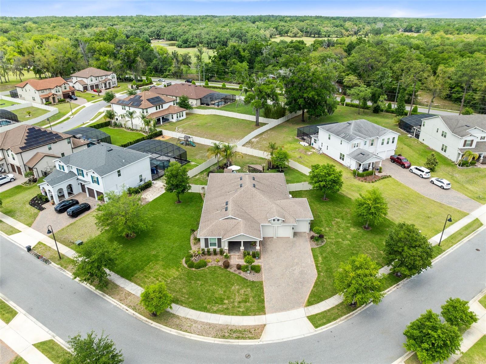 Image 35 of 39 For 705 Primrose Willow Way