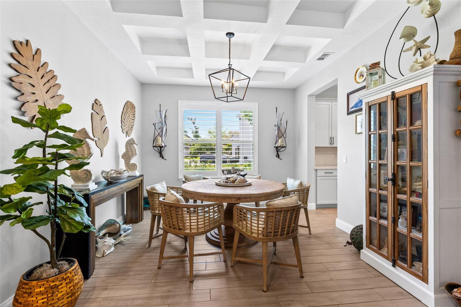 Image 6 of 39 For 705 Primrose Willow Way