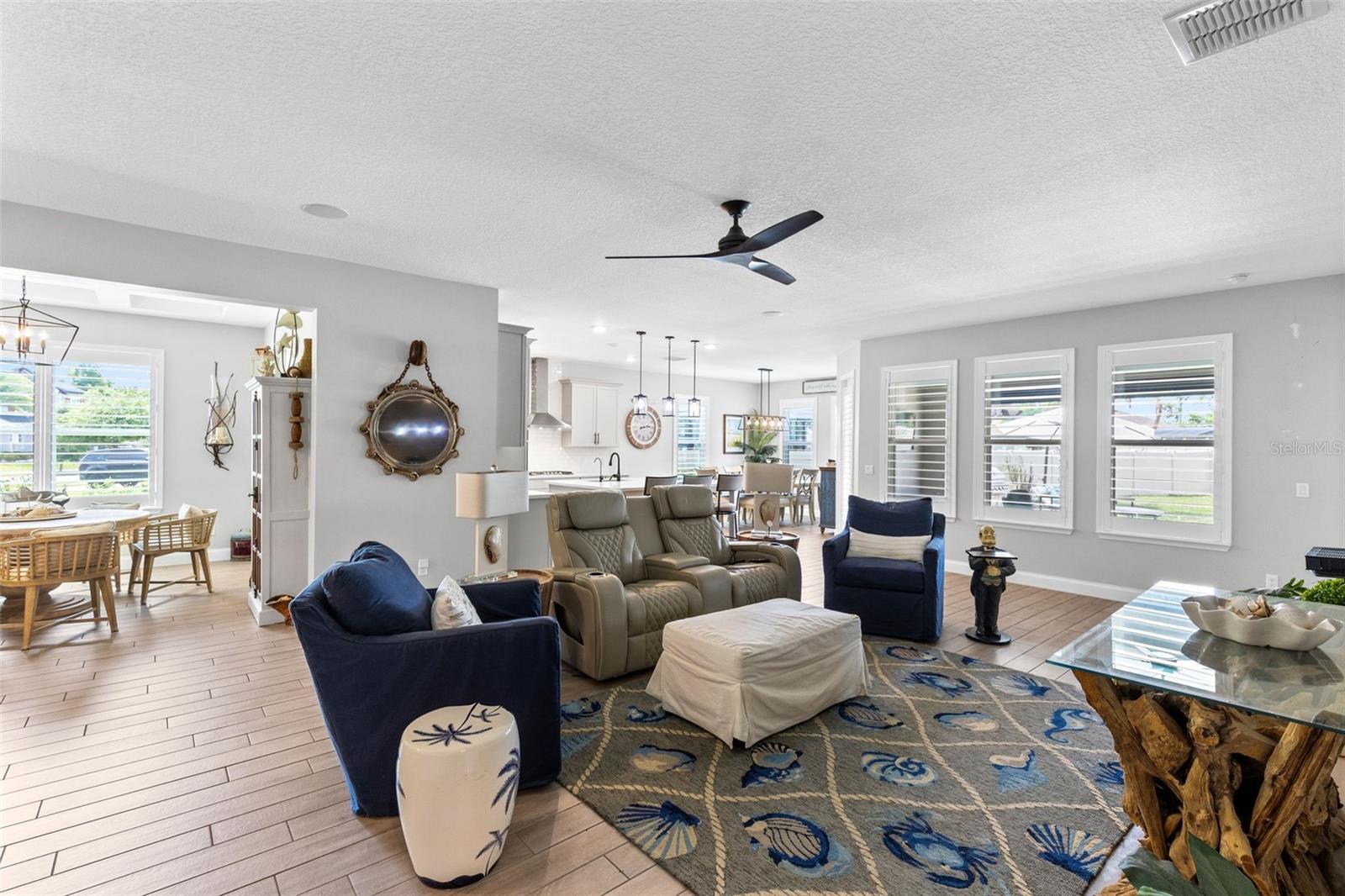 Image 9 of 39 For 705 Primrose Willow Way