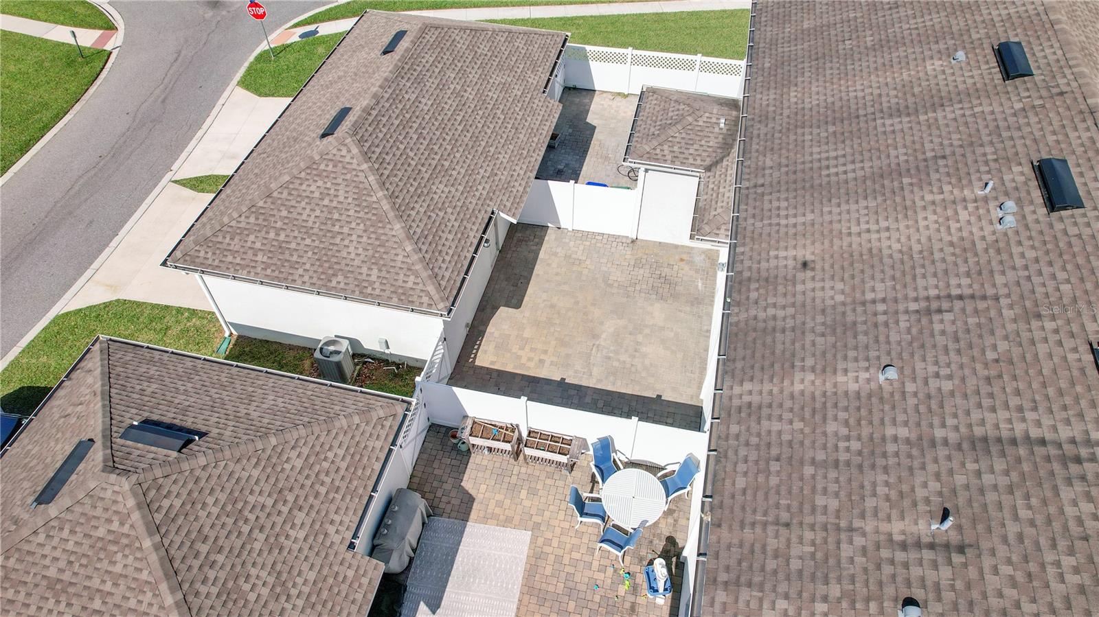 Image 20 of 39 For 10031 Memoir Avenue