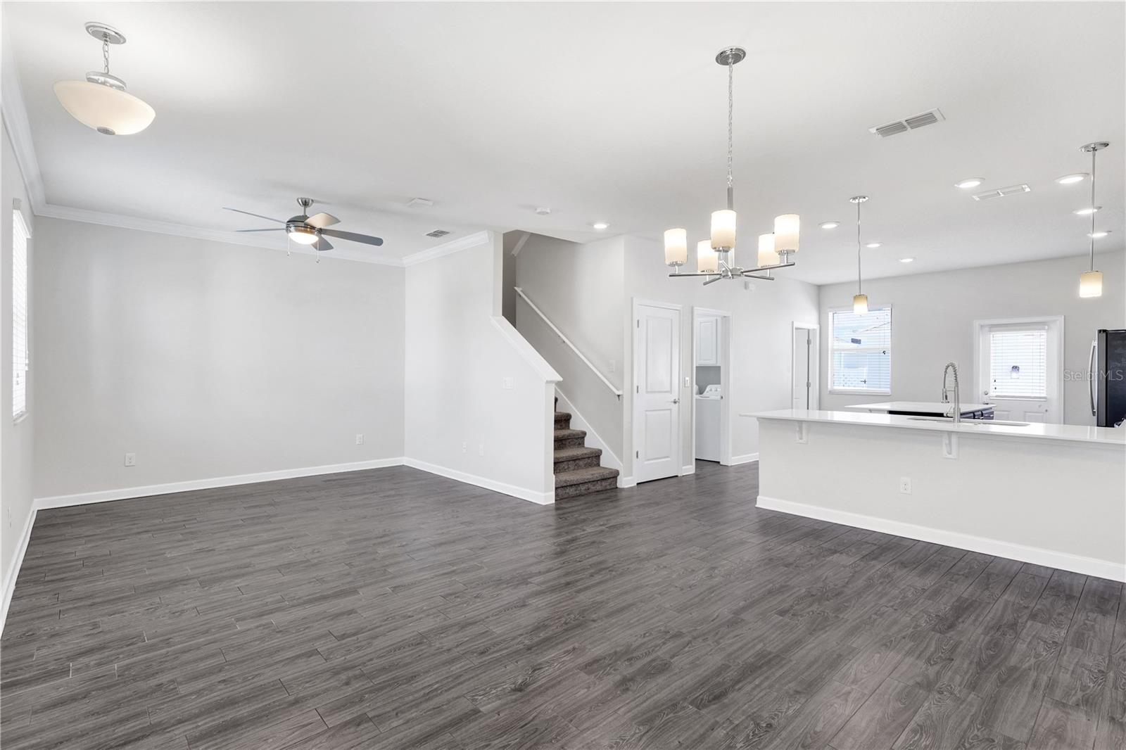 Image 3 of 39 For 10031 Memoir Avenue