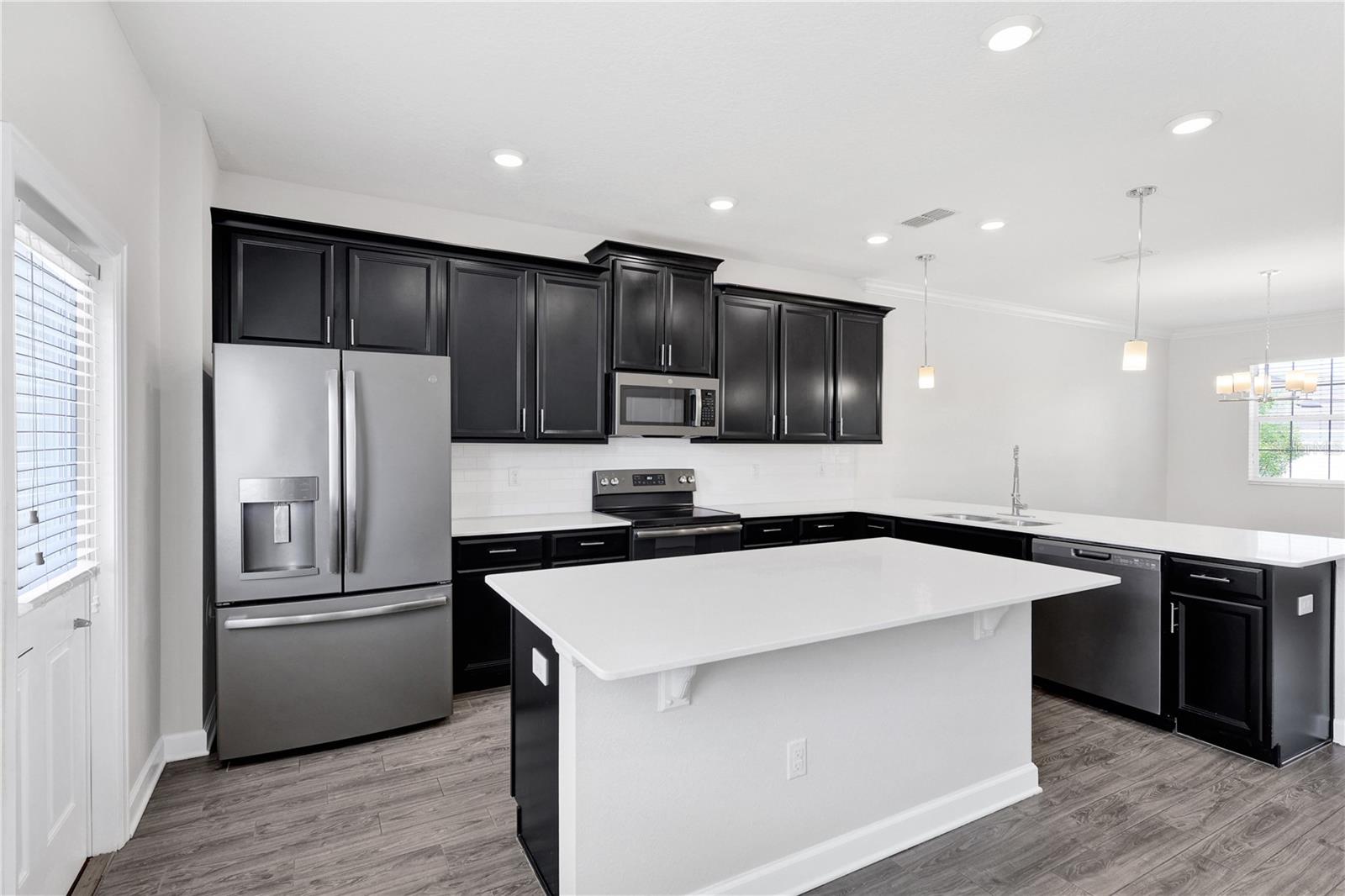 Image 8 of 39 For 10031 Memoir Avenue