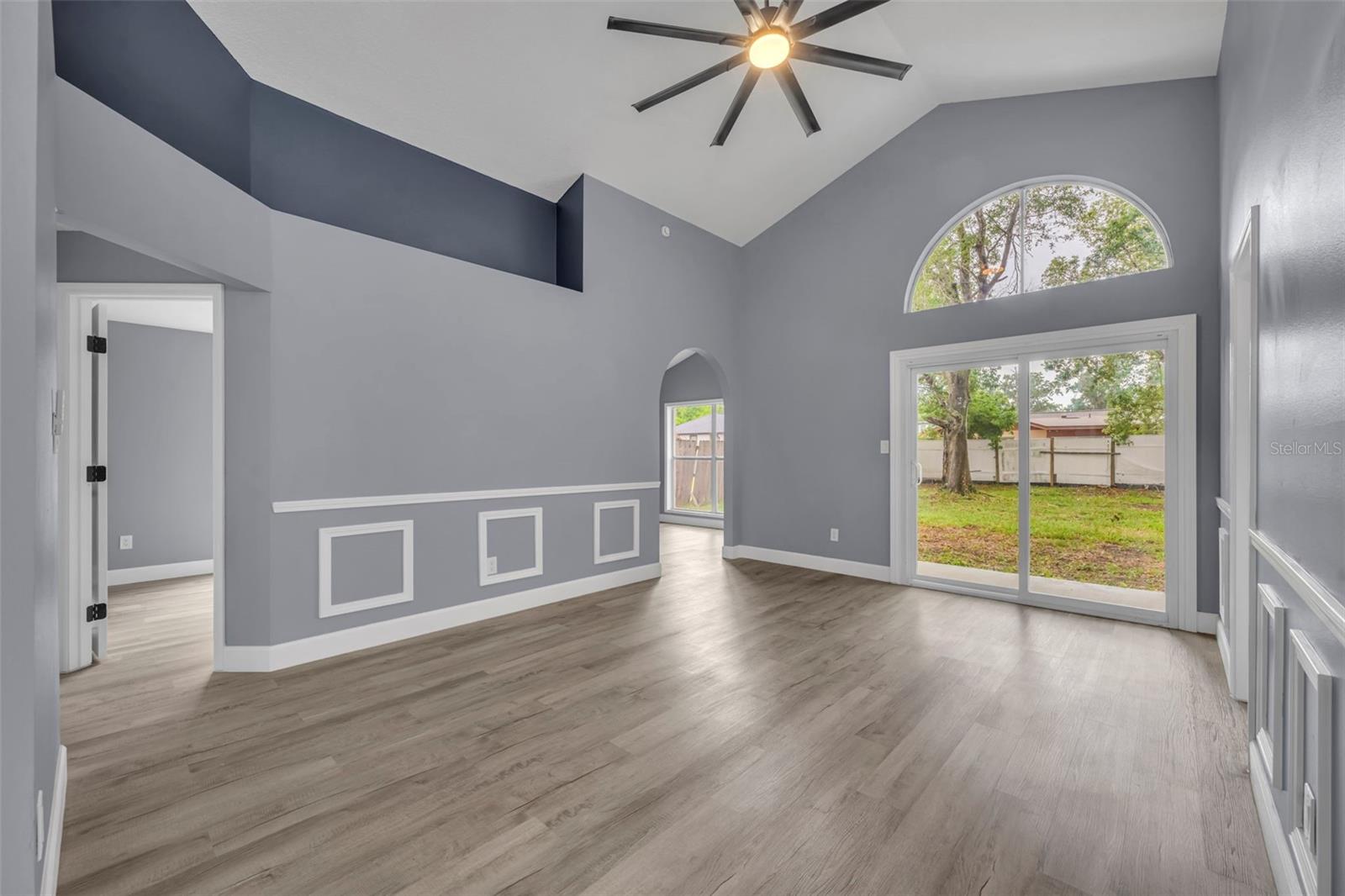 Image 15 of 35 For 7917 Antibes Court