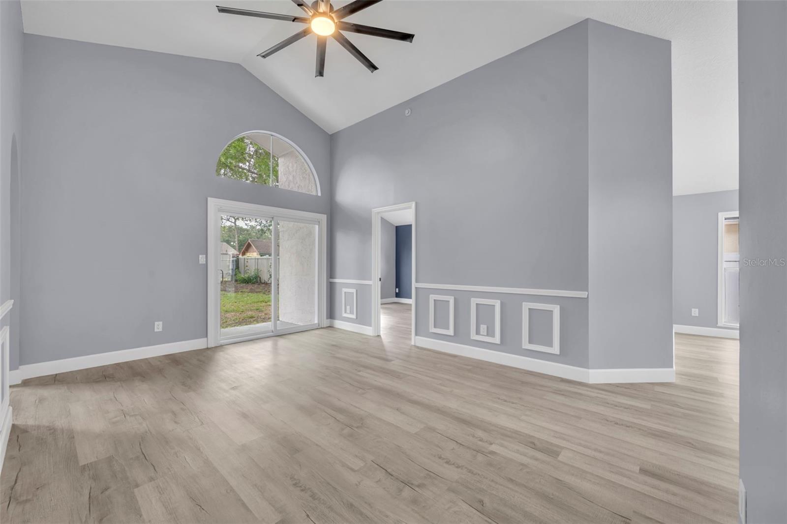 Image 16 of 35 For 7917 Antibes Court