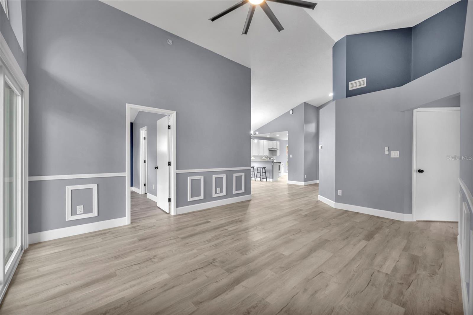 Image 17 of 35 For 7917 Antibes Court