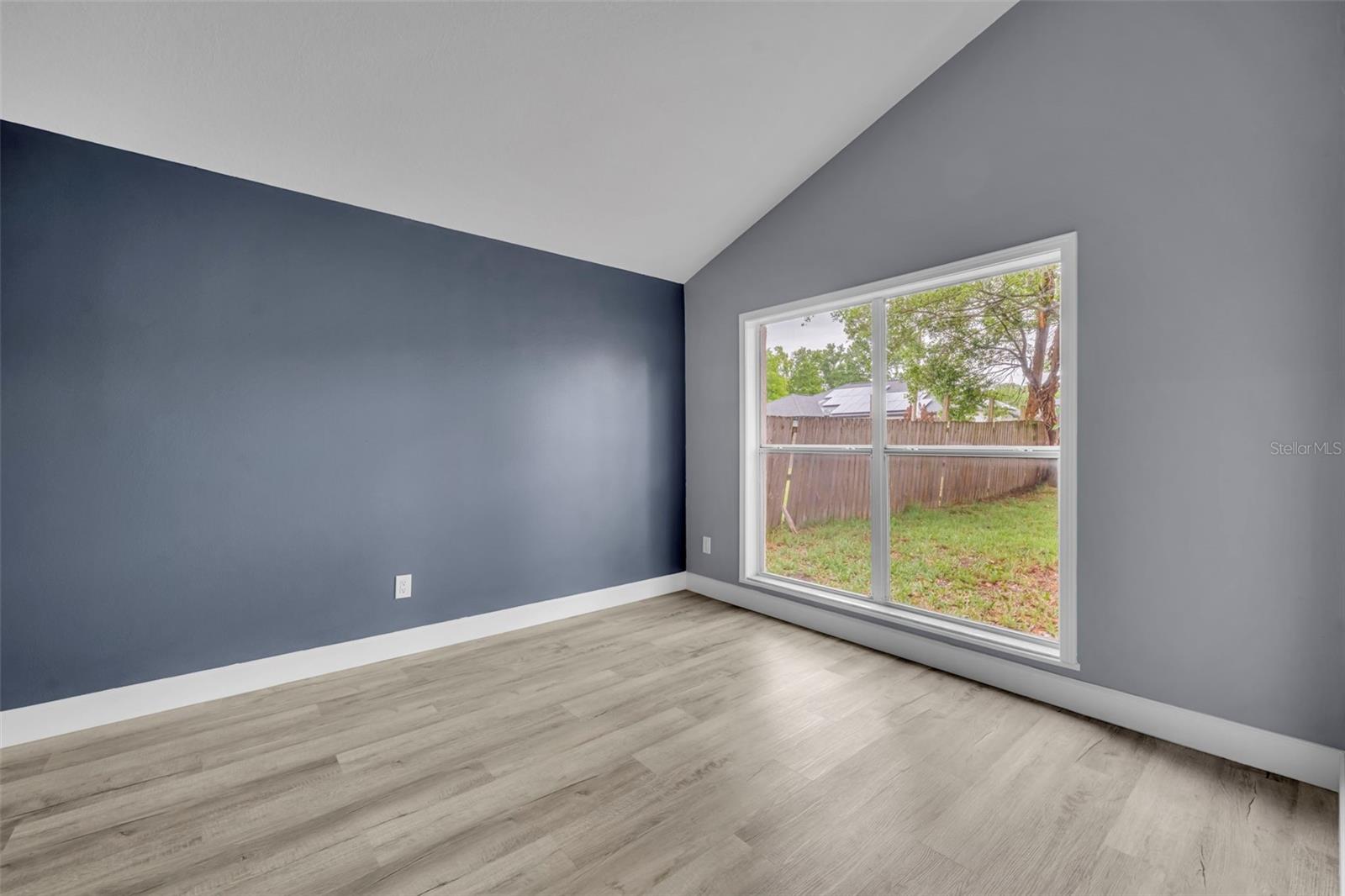 Image 19 of 35 For 7917 Antibes Court