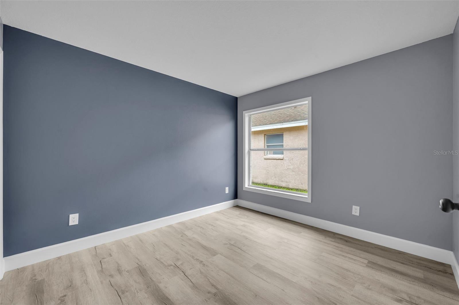 Image 27 of 35 For 7917 Antibes Court