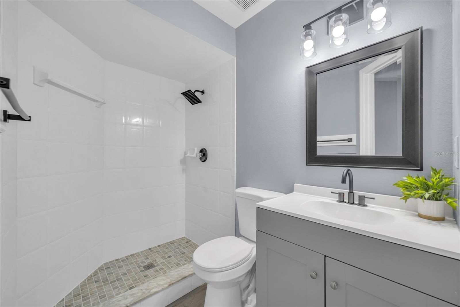 Image 28 of 35 For 7917 Antibes Court