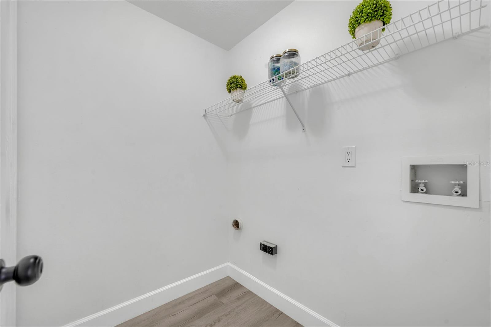 Image 29 of 35 For 7917 Antibes Court