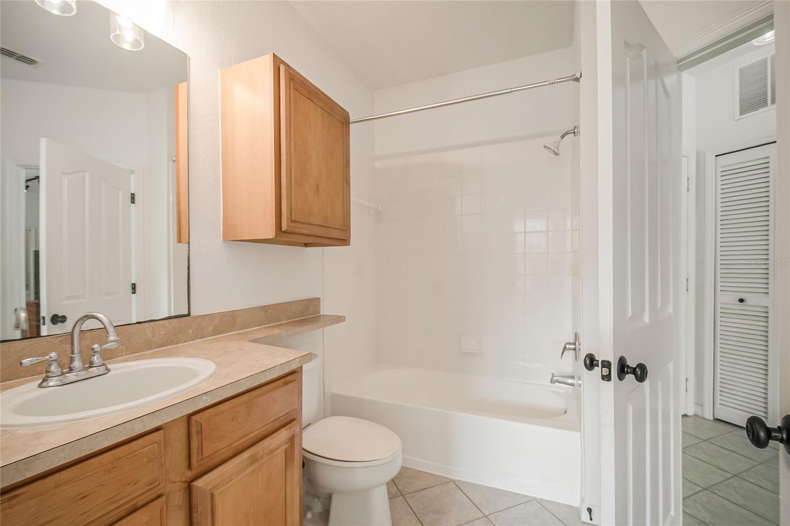 Image 12 of 24 For 6157 Metrowest Boulevard 202