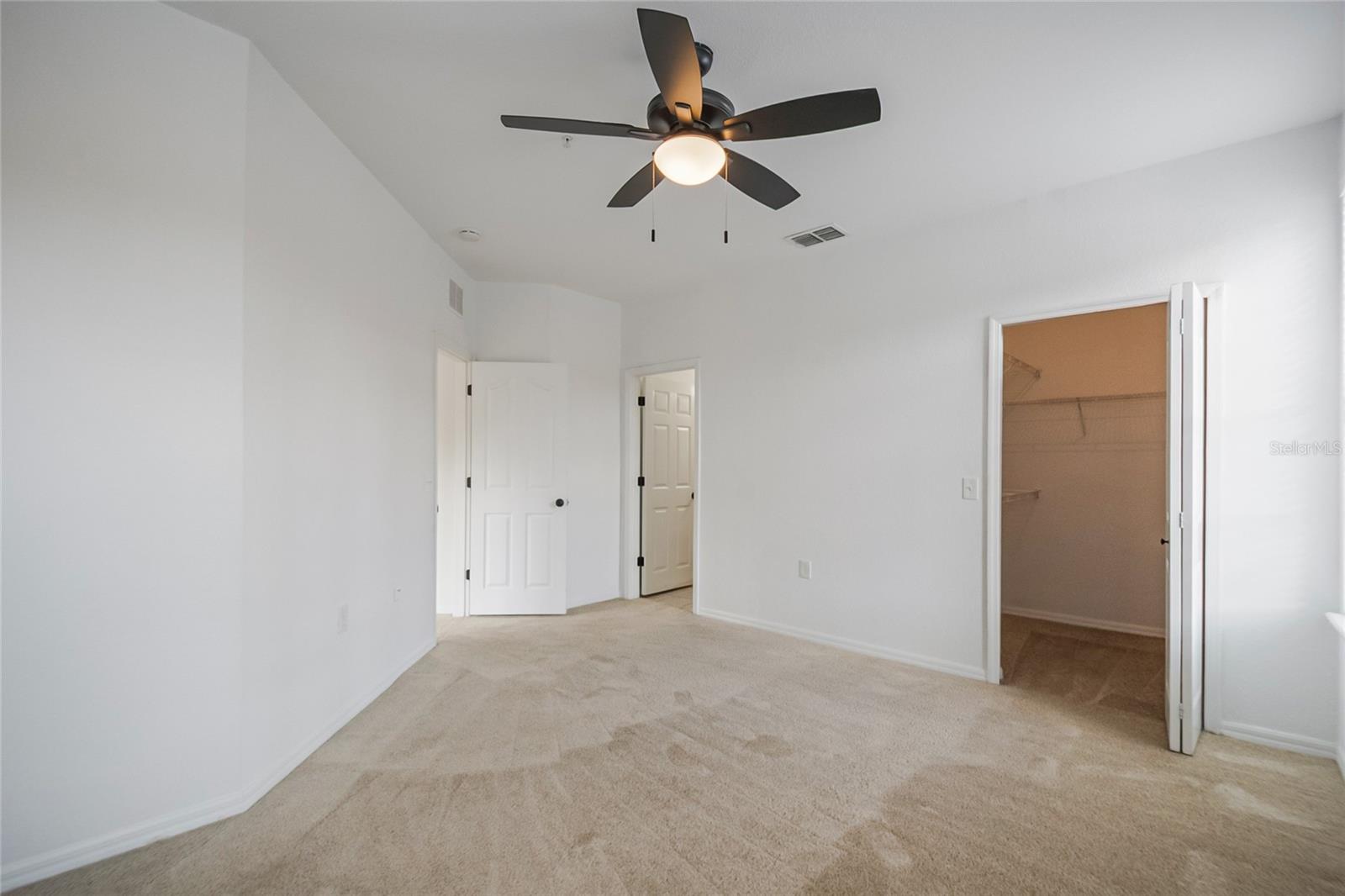 Image 13 of 24 For 6157 Metrowest Boulevard 202