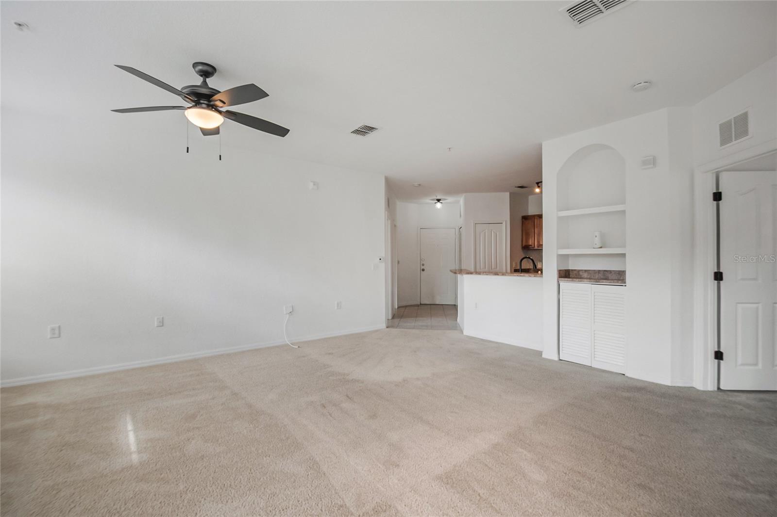 Image 15 of 24 For 6157 Metrowest Boulevard 202