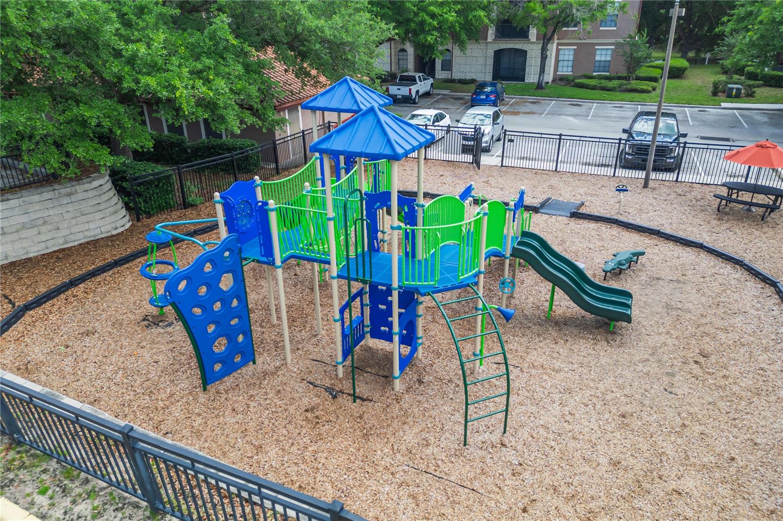 Image 22 of 24 For 6157 Metrowest Boulevard 202