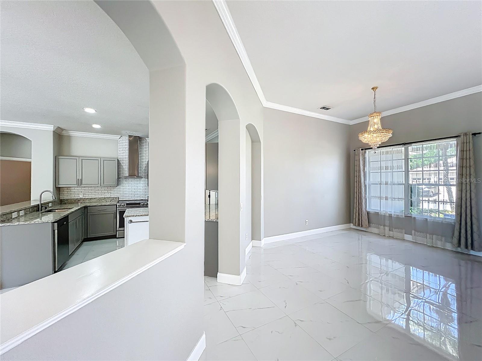 Image 14 of 98 For 9334 Whispering Meadows Lane