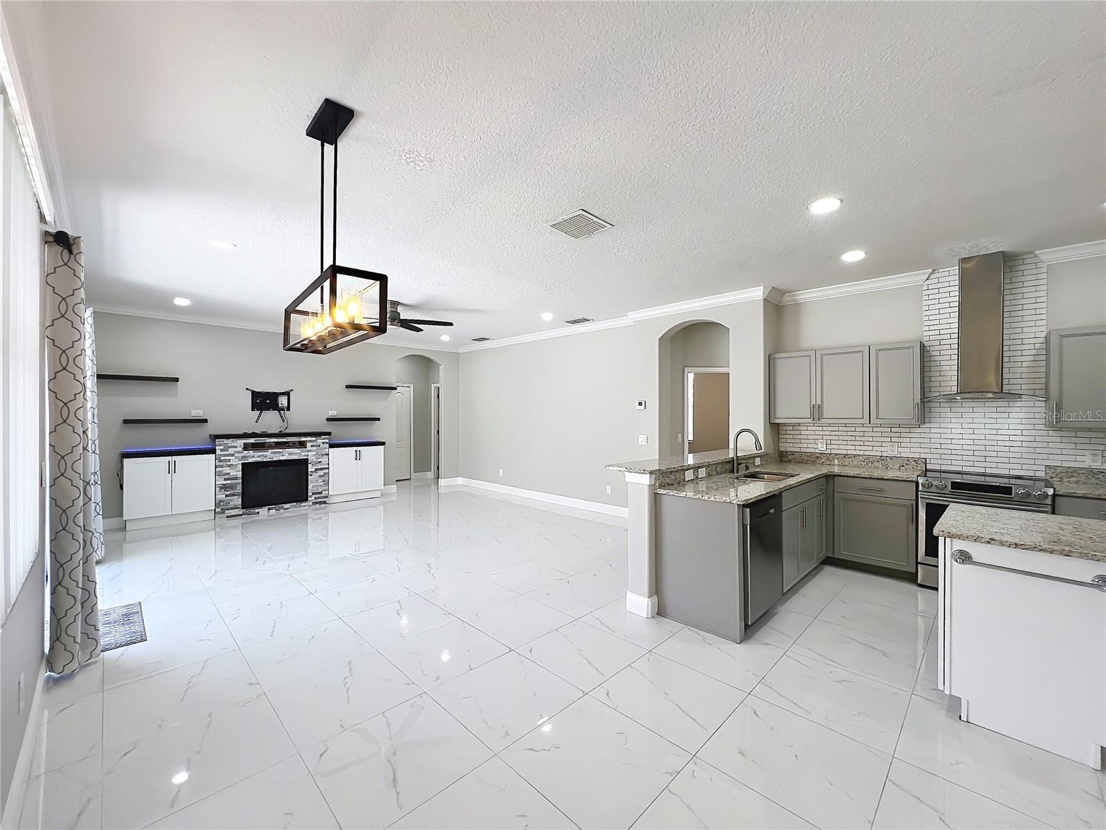 Image 16 of 98 For 9334 Whispering Meadows Lane