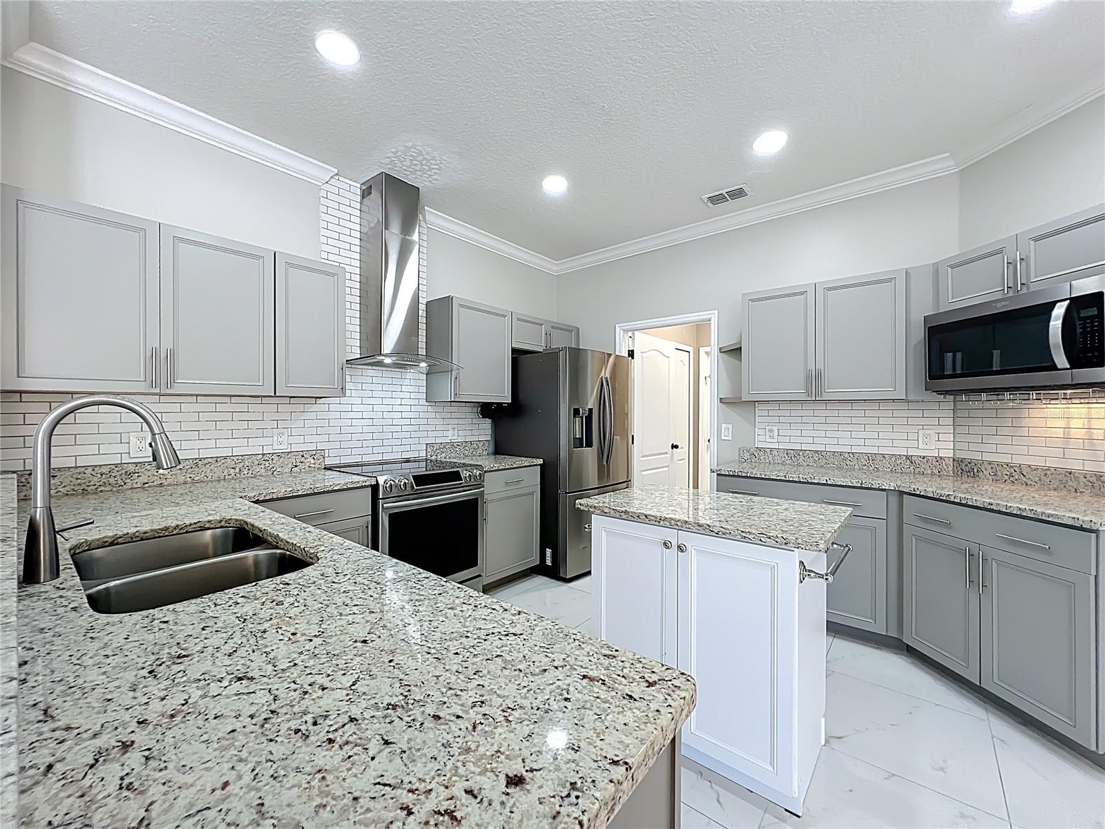 Image 19 of 98 For 9334 Whispering Meadows Lane