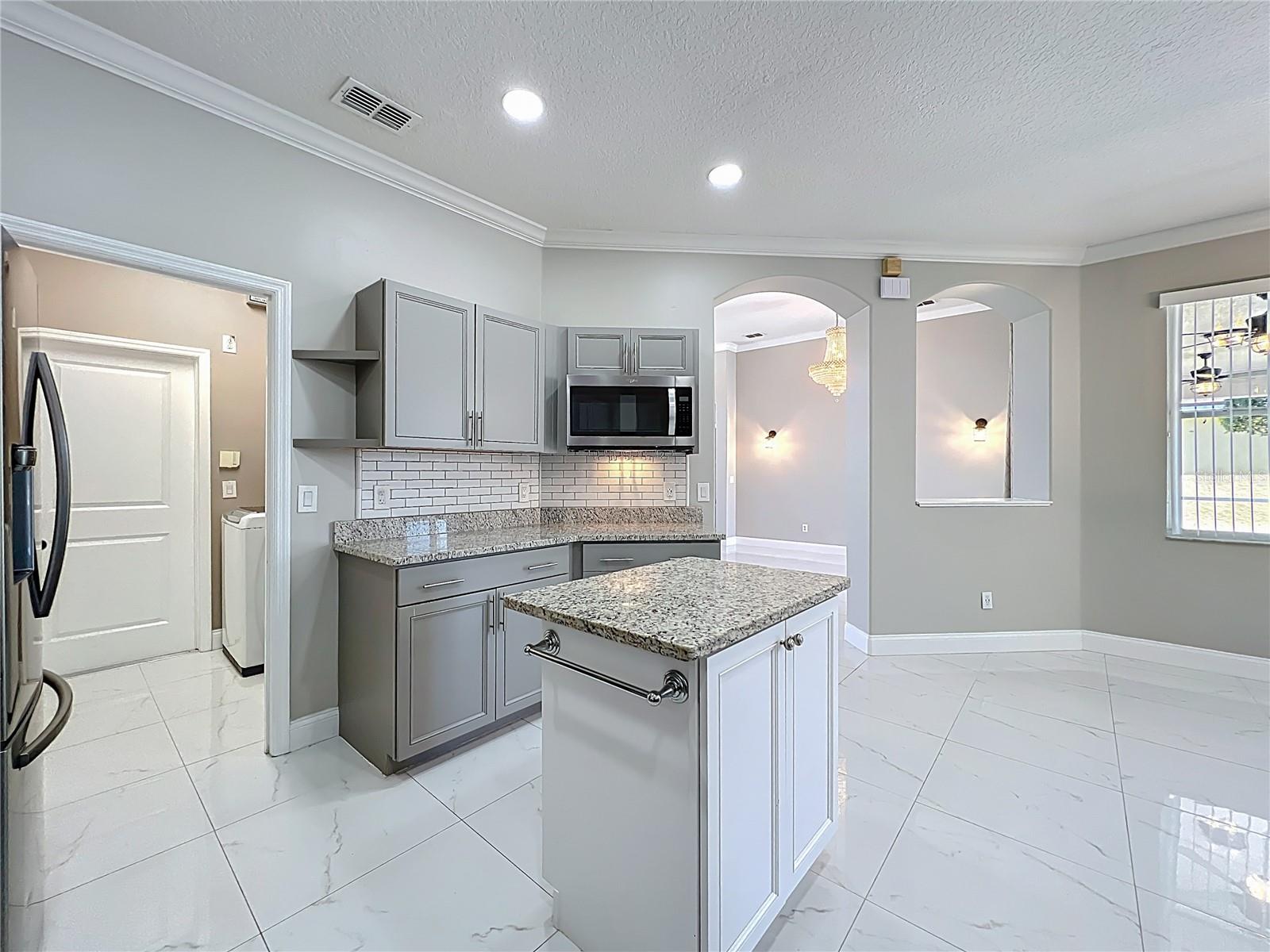 Image 22 of 98 For 9334 Whispering Meadows Lane