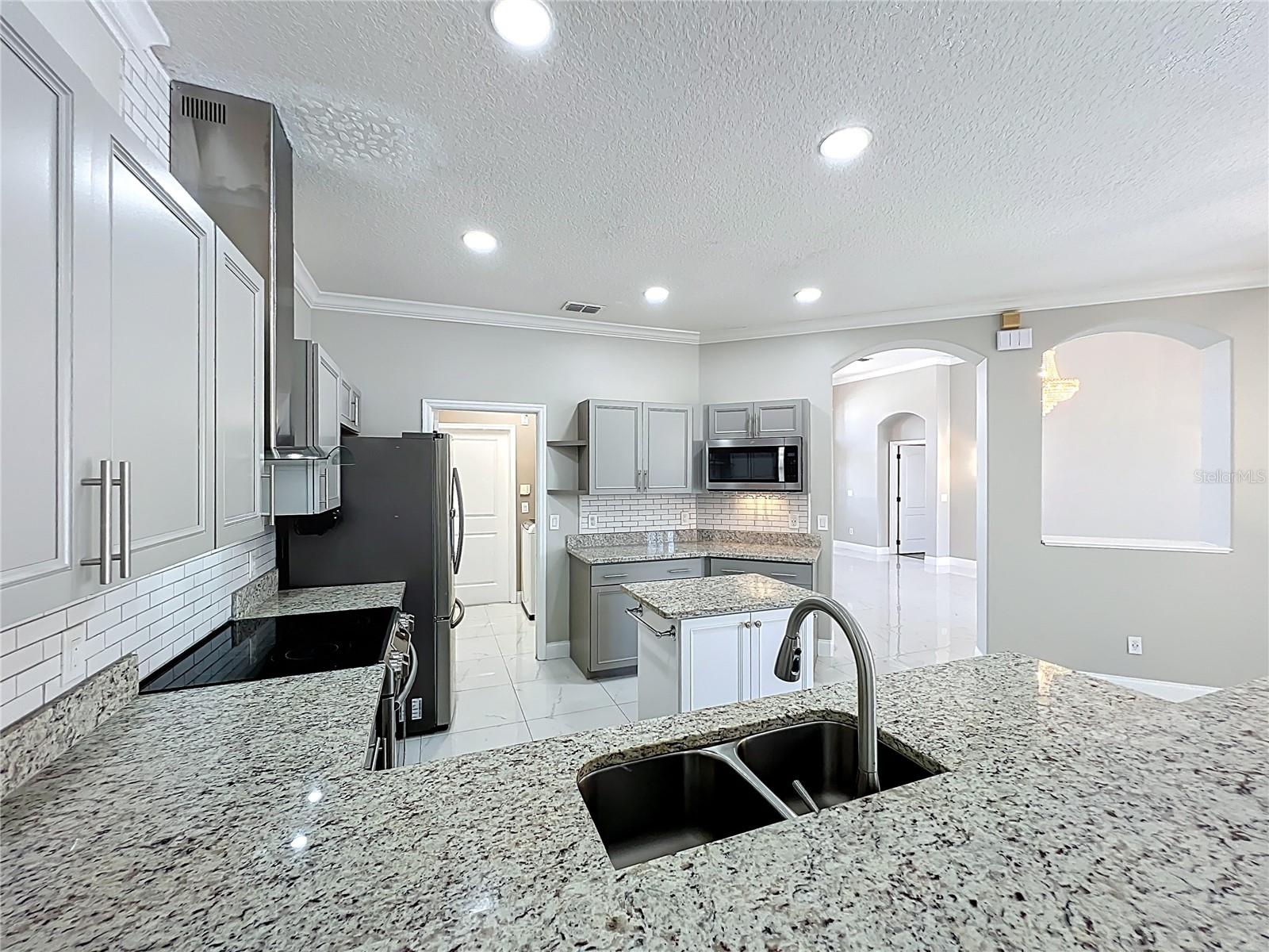 Image 25 of 98 For 9334 Whispering Meadows Lane