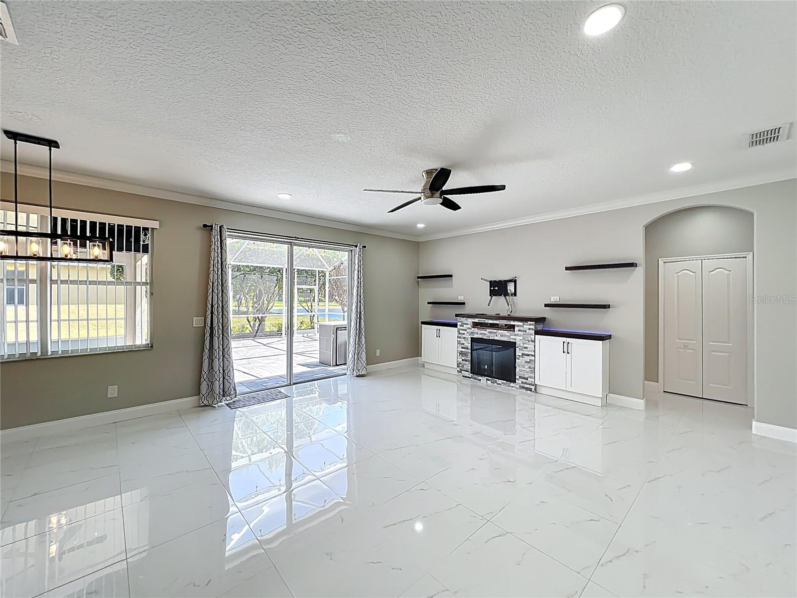 Image 28 of 98 For 9334 Whispering Meadows Lane