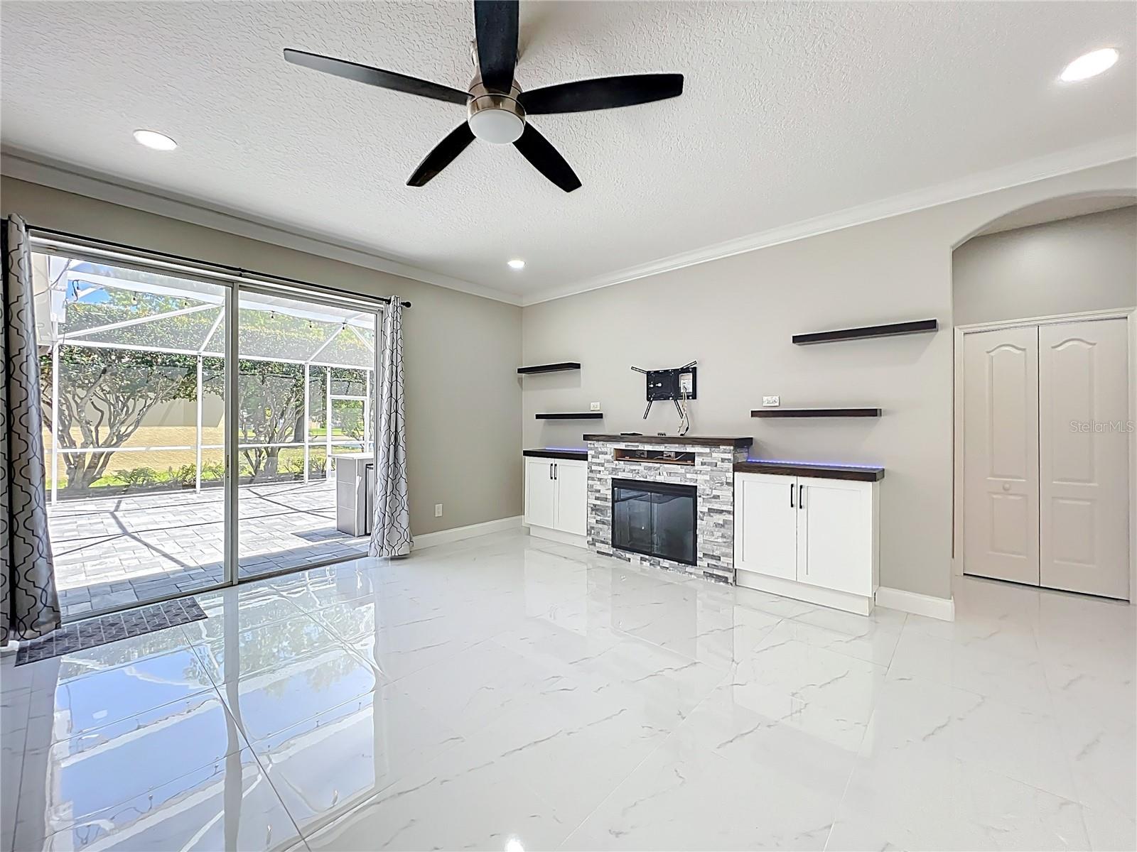 Image 29 of 98 For 9334 Whispering Meadows Lane