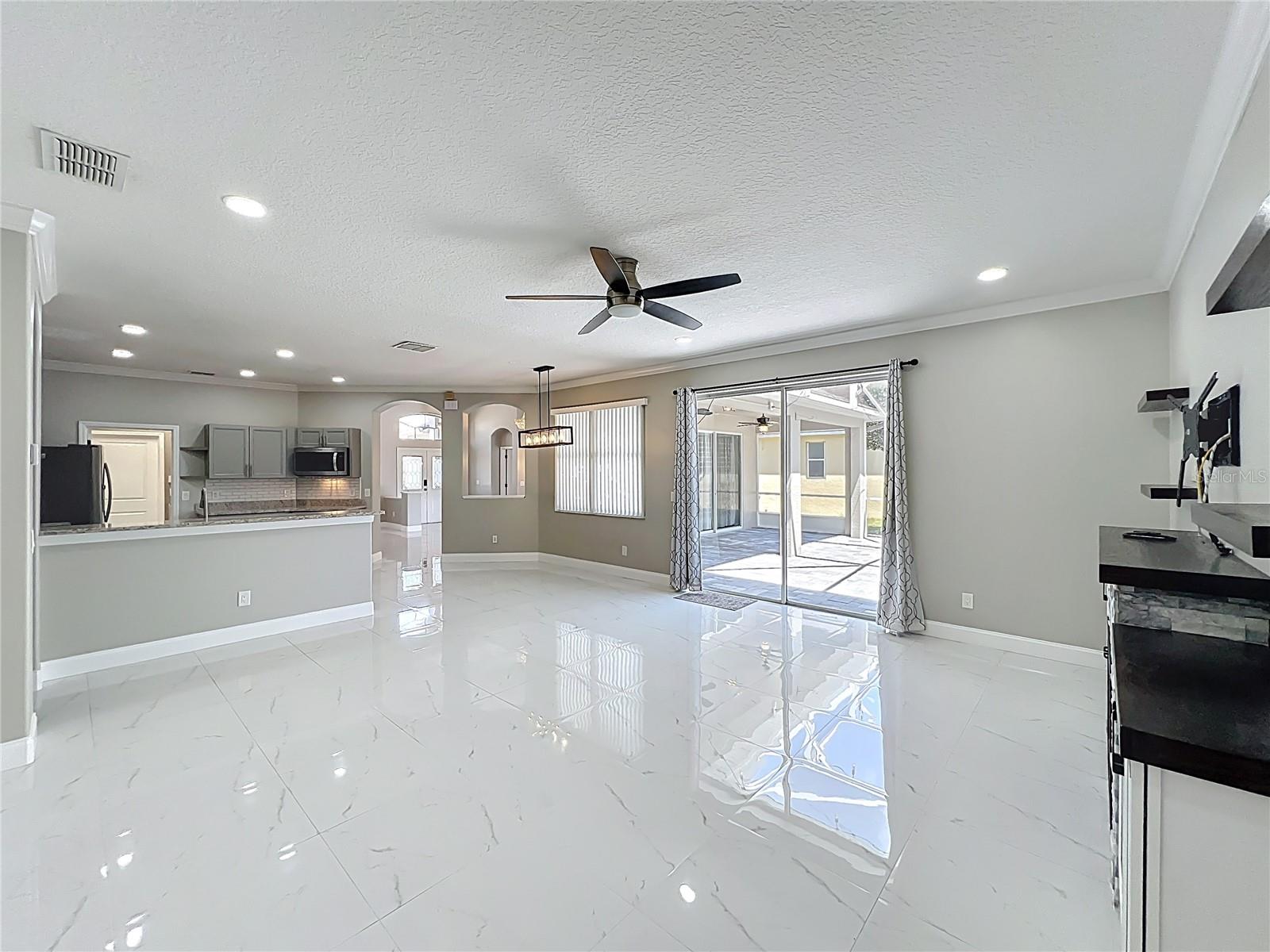 Image 31 of 98 For 9334 Whispering Meadows Lane