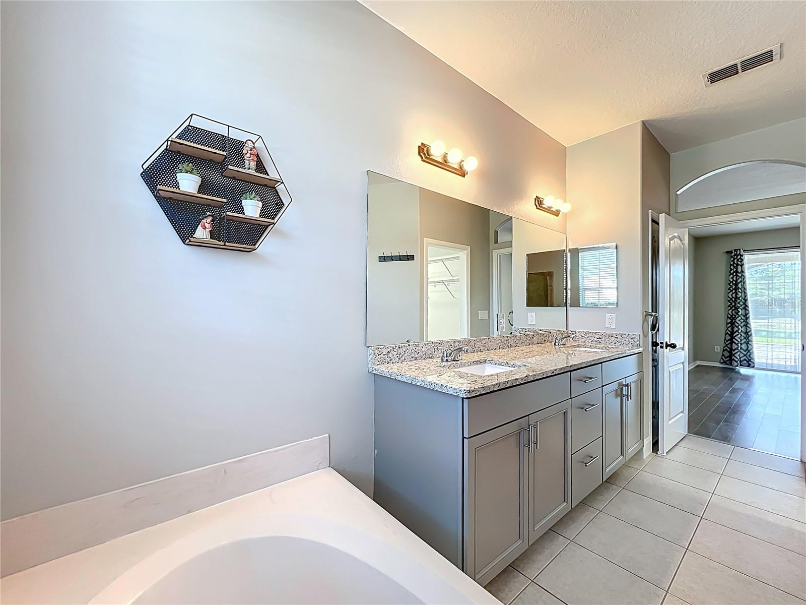 Image 43 of 98 For 9334 Whispering Meadows Lane