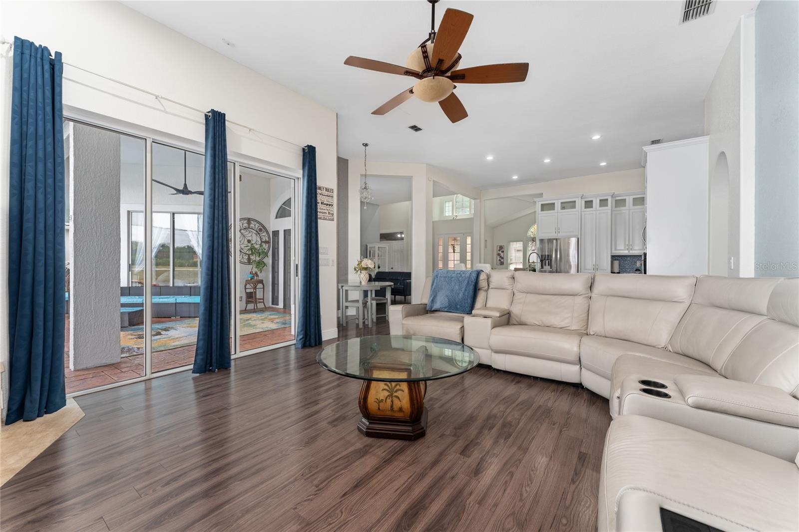 Image 18 of 51 For 7665 Mount Carmel Drive