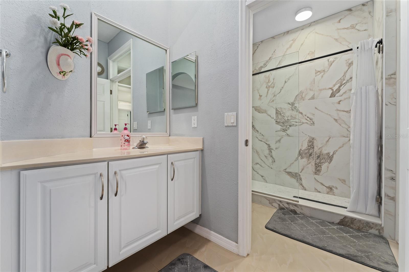 Image 22 of 51 For 7665 Mount Carmel Drive