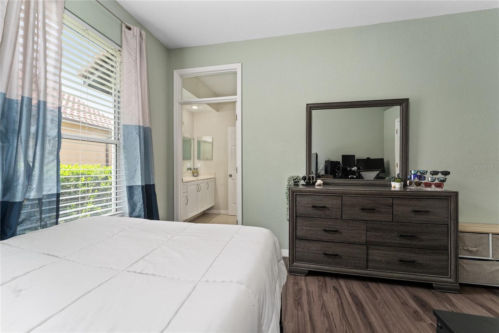 Image 24 of 51 For 7665 Mount Carmel Drive