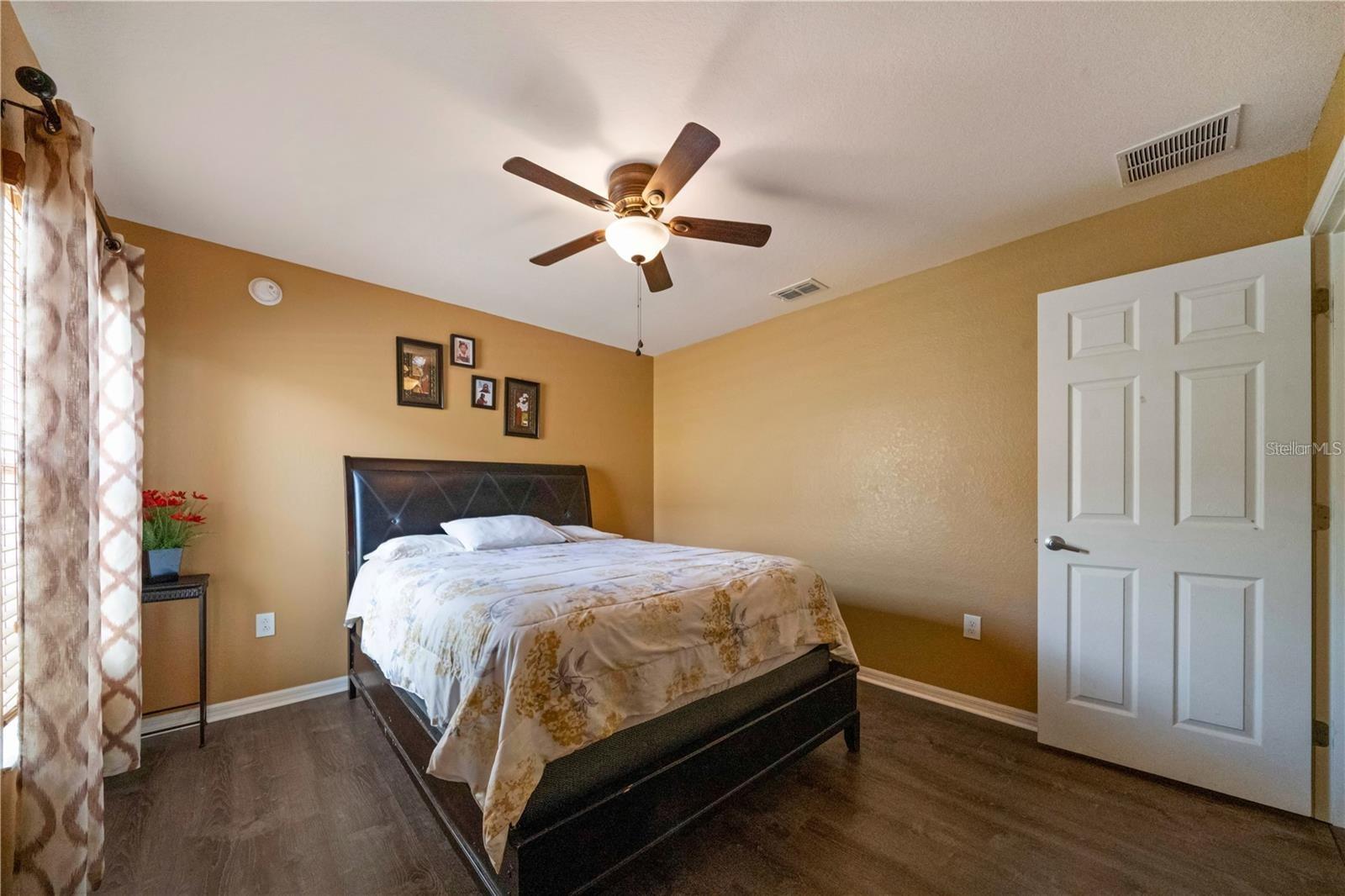 Image 15 of 16 For 6518 Crescent Loop