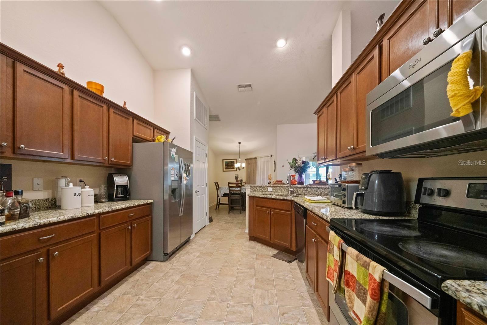 Image 9 of 16 For 6518 Crescent Loop