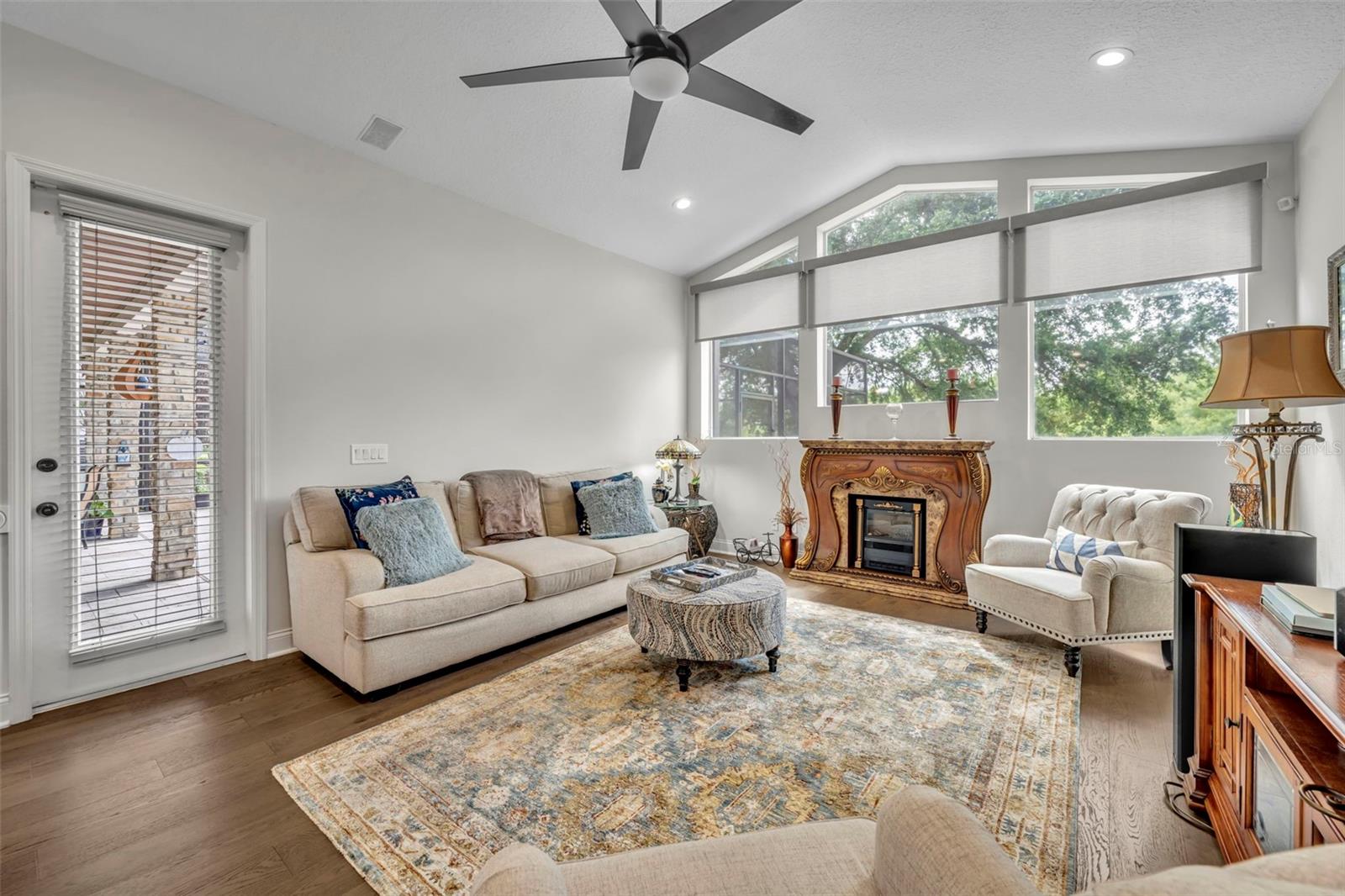 Image 28 of 68 For 13536 Sunset Lakes Circle