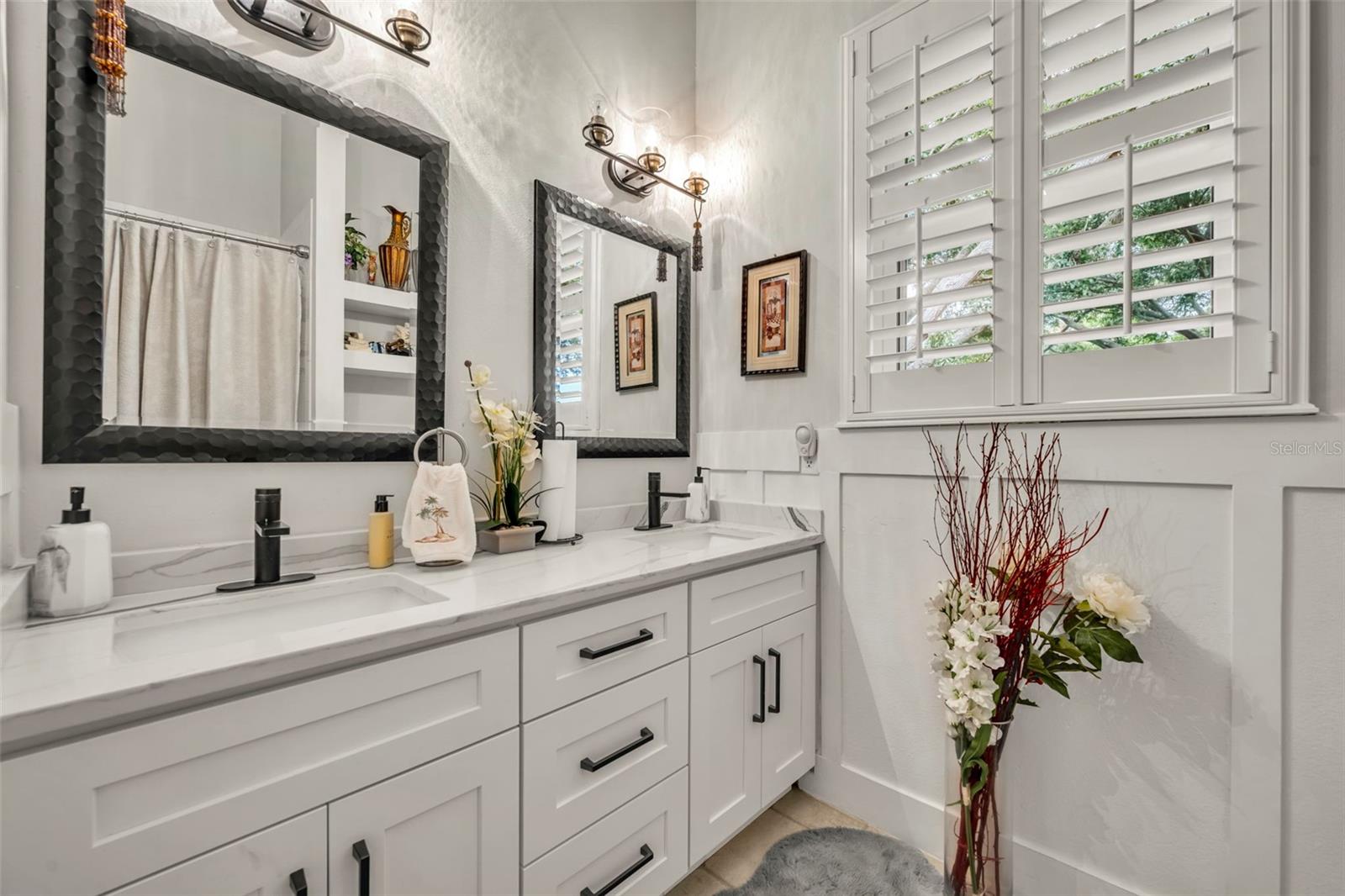 Image 38 of 68 For 13536 Sunset Lakes Circle