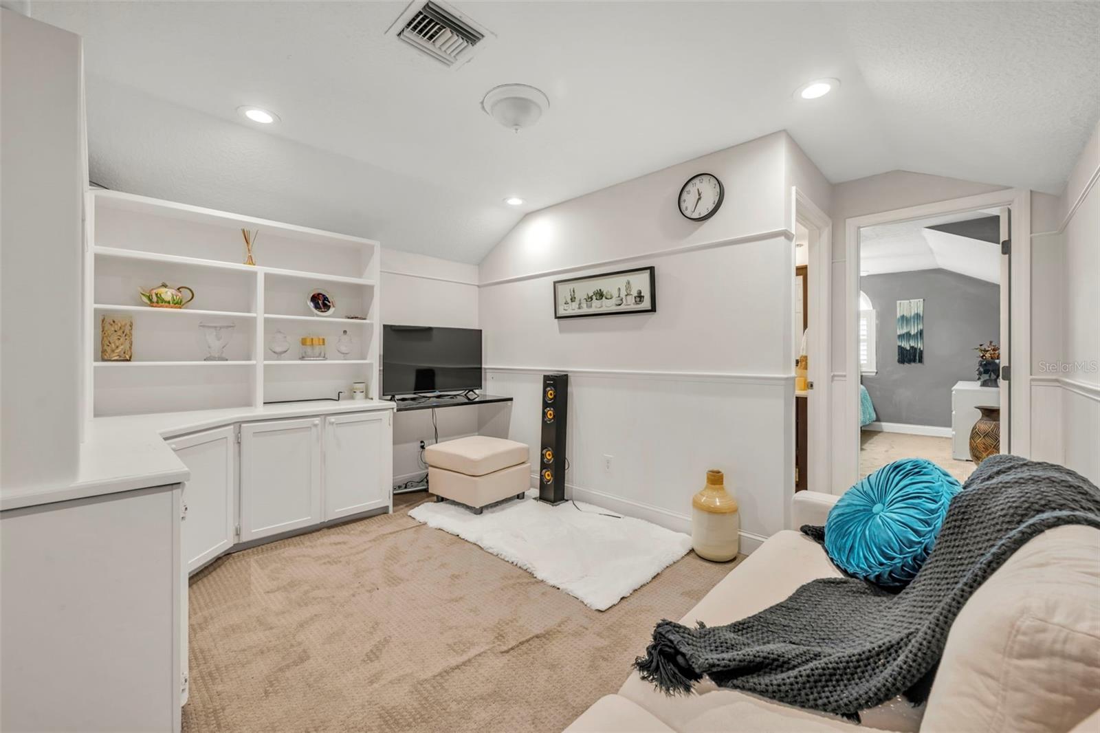 Image 41 of 68 For 13536 Sunset Lakes Circle