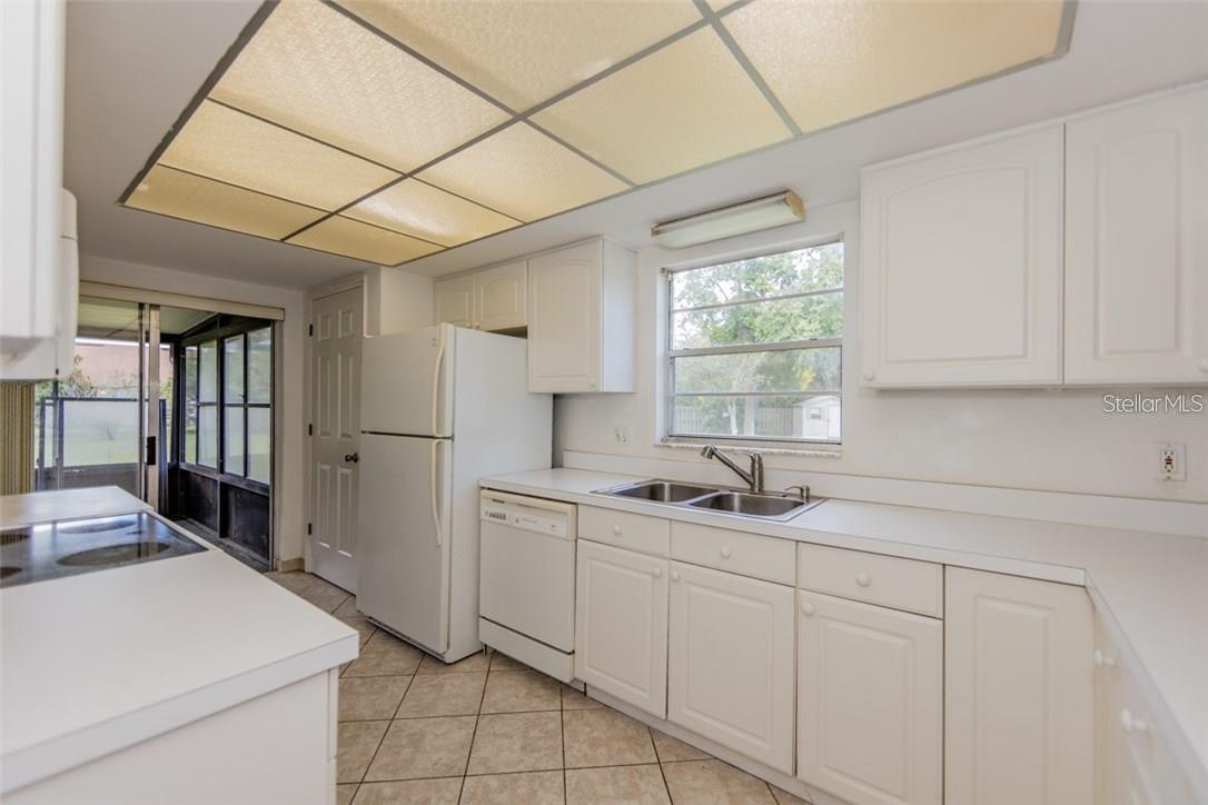 Image 6 of 20 For 5806 Marble Court