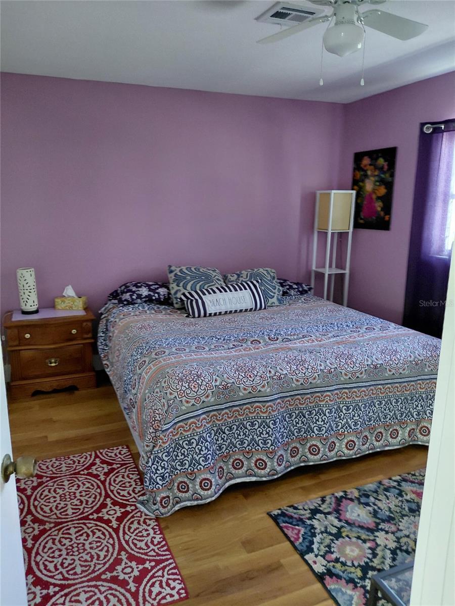 Image 16 of 33 For 43 Windsor Drive